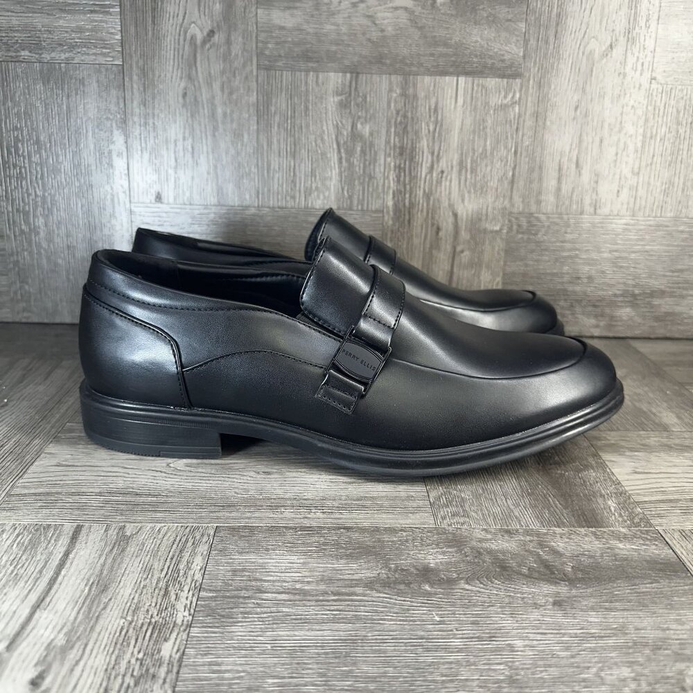 Perry Ellis Men's size 10.5 WIDE Portfolio Leather Dress Shoes